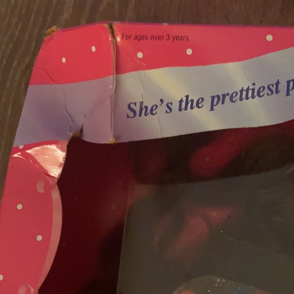 Birthday Barbie 1994 - Picture 5 of 7